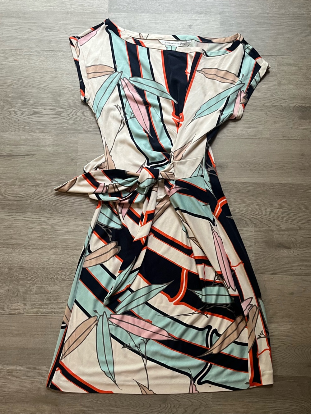Diane Von Furstenberg Silk Shift Dress (6)